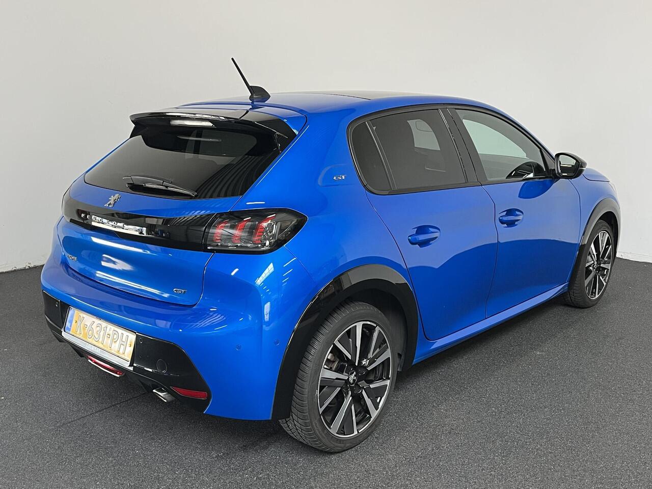 Peugeot 208 1.2 PureTech 100pk GT Panorama dak Navigatie Camera Lichtmetalen Velgen 17" Extra Getint Glas Led Dab Cruise control