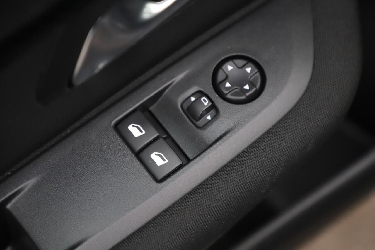 Peugeot 208 1.2 PureTech Blue Lease Active NIEUWE DB RIEM!! Navigatie Carplay Android Bluetooth Airco Cruise Control