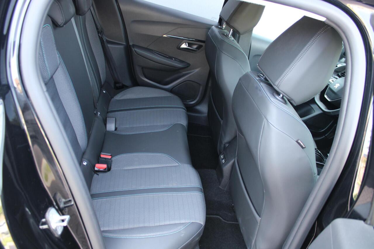 Peugeot 208 1.2 PureTech 100pk Allure Pack Automaat EAT8 Airco Carplay 1e eigenaar