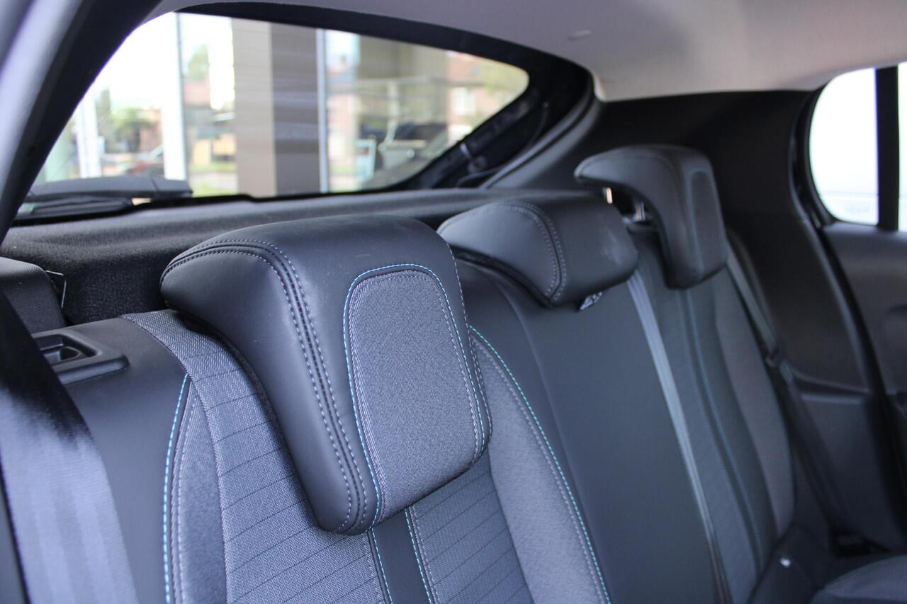 Peugeot 208 1.2 PureTech 100pk Allure Pack Automaat EAT8 Airco Carplay 1e eigenaar