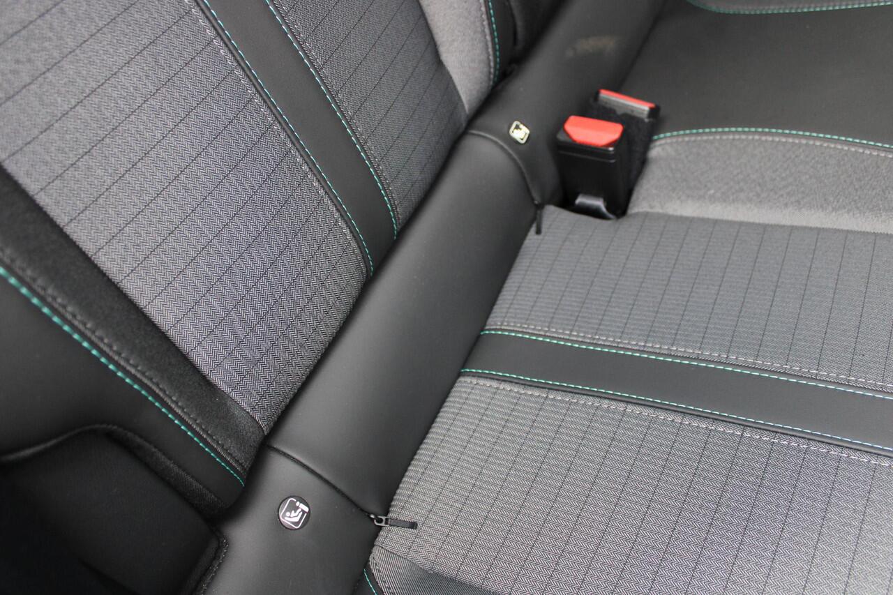 Peugeot 208 1.2 PureTech 100pk Allure Pack Airco Carplay Camera Keyless Perfect onderhouden