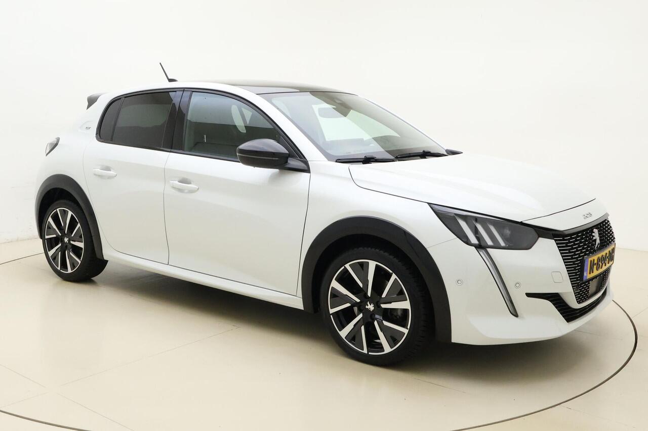 Peugeot 208 1.2 PureTech GT 100 Pk | Automaat | Stoelverwarming | Panorama Dak | Navigatie | Climate Control