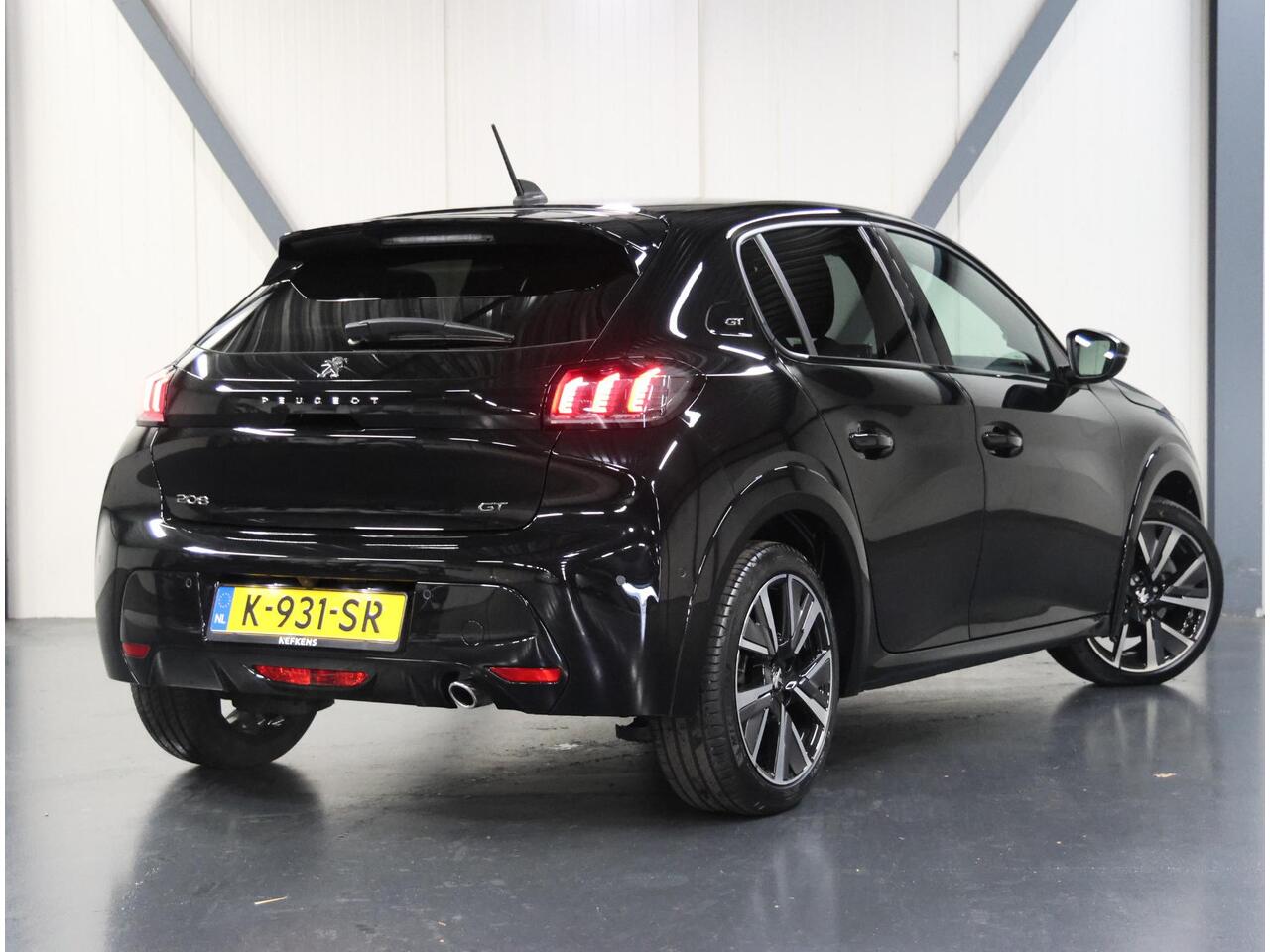 Peugeot 208 100PK GT | 1ste eigenaar | AppleCarplay/Android Auto | Keyless | Cruise Control | Climate Control | Camera | StoelVerwarming | FULL LED | Sfeerverlichting | Isofix | Privacy Glass | 17"LMV |