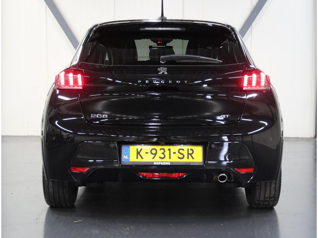 Peugeot 208 100PK GT | 1ste eigenaar | AppleCarplay/Android Auto | Keyless | Cruise Control | Climate Control | Camera | StoelVerwarming | FULL LED | Sfeerverlichting | Isofix | Privacy Glass | 17"LMV |