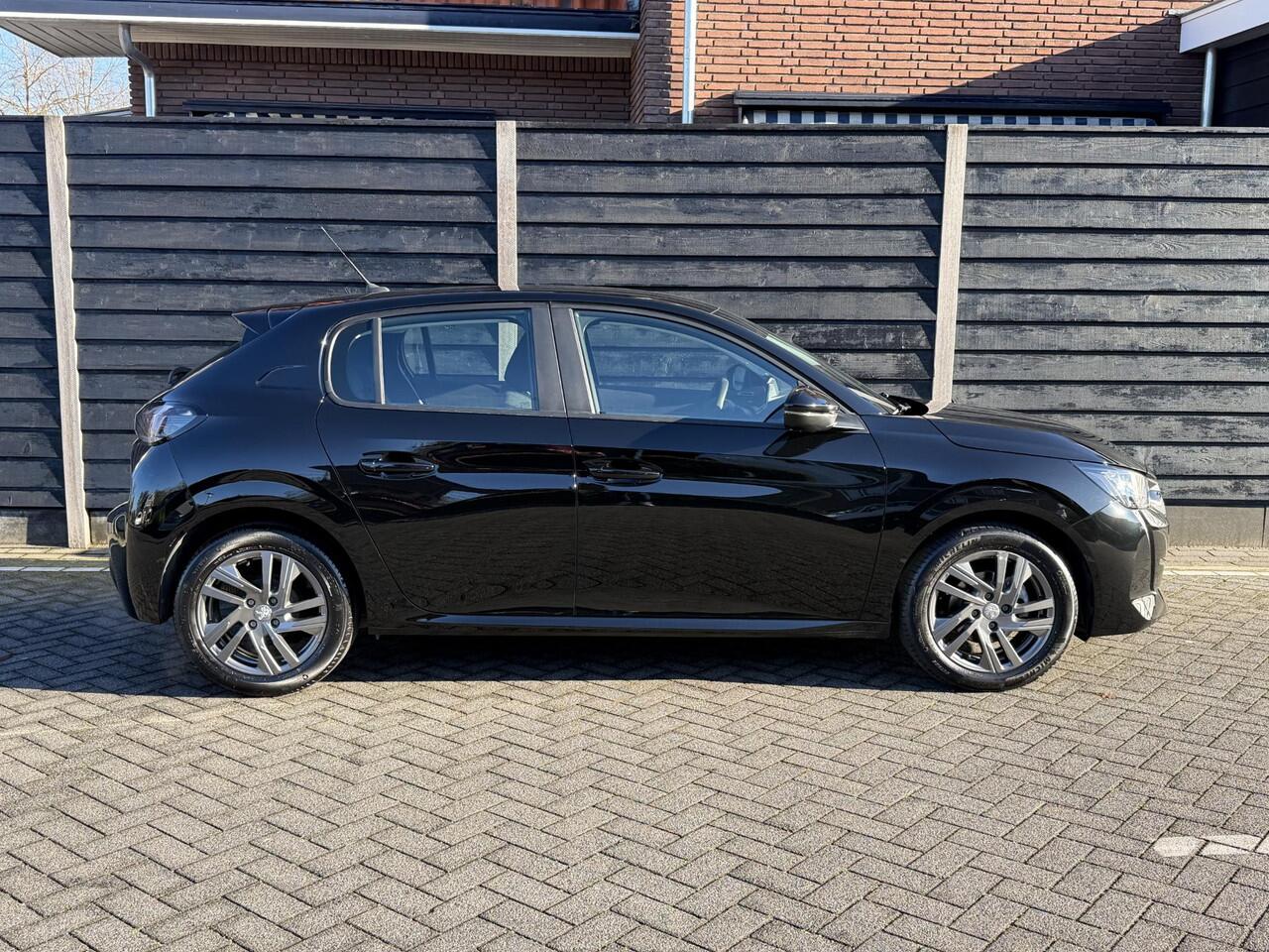 Peugeot 208 Active Pack 1.2 PureTech 75PK Navigatie, Parkeersensoren Achter, Apple Carplay, Android Auto, DAB, LED Koplampen