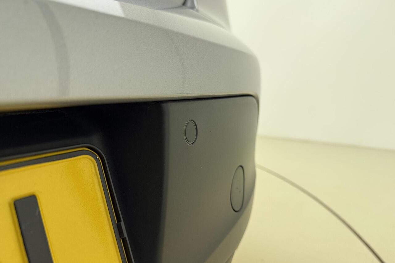 Peugeot 208 1.2 PureTech Blue Lease Active 75 PK | Handgeschakeld | Licht Metalen Velgen | Parkeersensor | Airco | Cruise Control | Bluetooh | Mirror Screen | Apple Carplay | 1e eigenaar