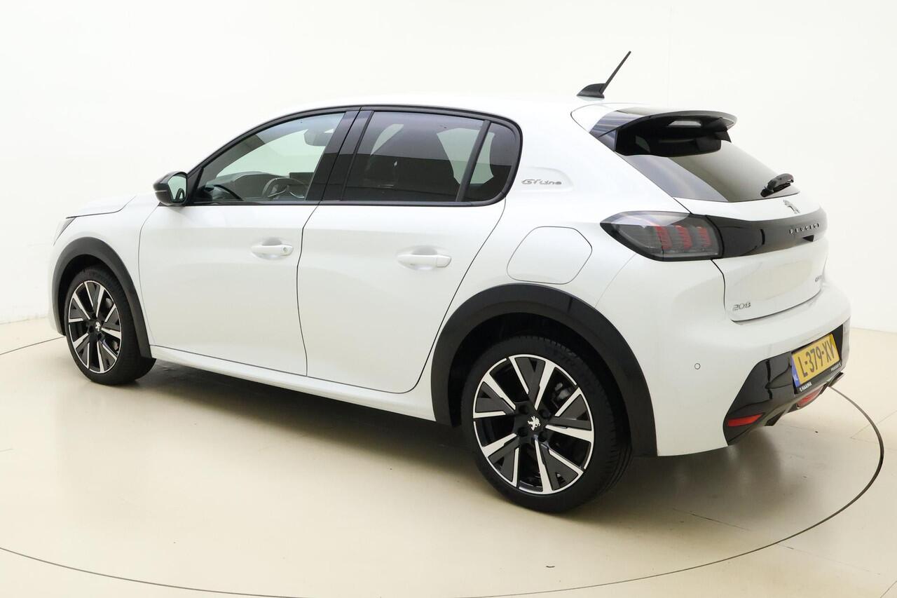 Peugeot 208 1.2 PureTech GT-Line 100 PK | Handgeschakeld | Peugeot Connect 3D Nav | Draadloze telefoonlader | Airco | Cruise Control | Camera | Parkeersensor | 1e eigenaar | Dealer onderhouden