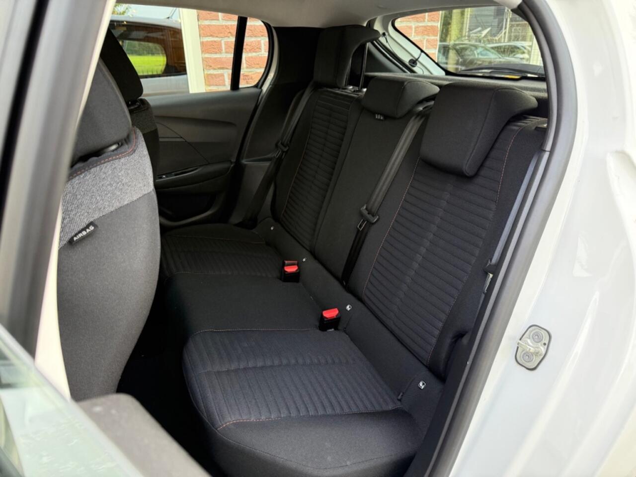 Peugeot 208 1.2 PT 101PK Active Pack PDC / LMV / NAVI / AIRCO / LED / CRUISE