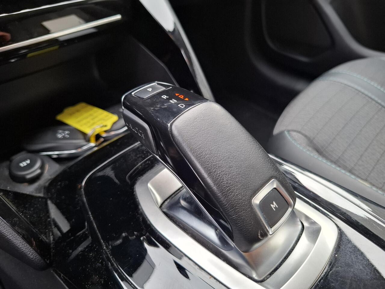 Peugeot 208 1.2 Allure Pack EAT8 Automaat Clima/Cam/LMV