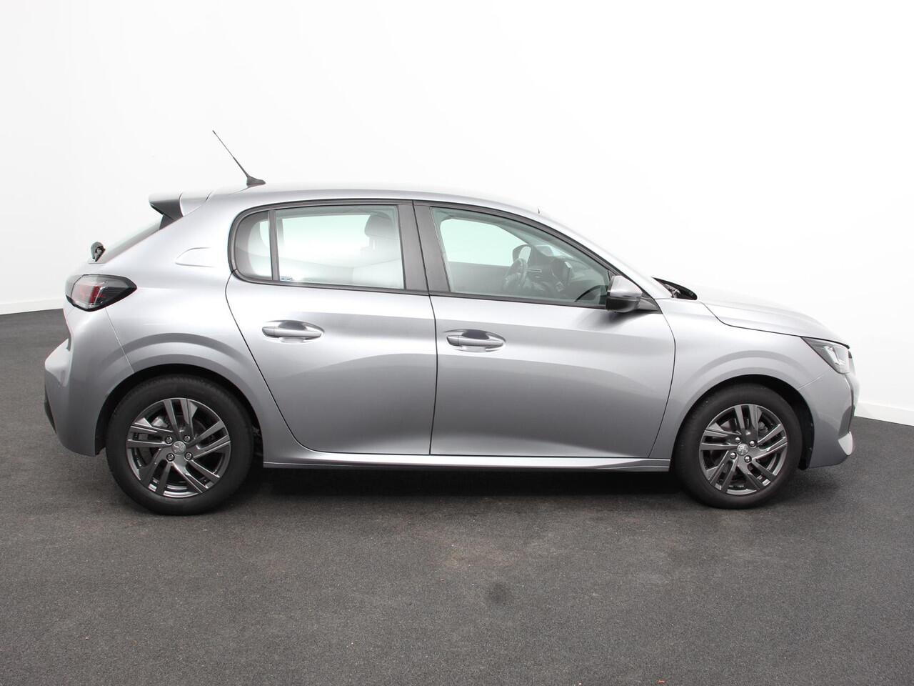 Peugeot 208 1.2 PureTech 100pk Active Pack | Navigatie | Apple Carplay/Android Auto | Parkeersensoren achter | Cruise Control | Airco | Lichtmetalen velgen