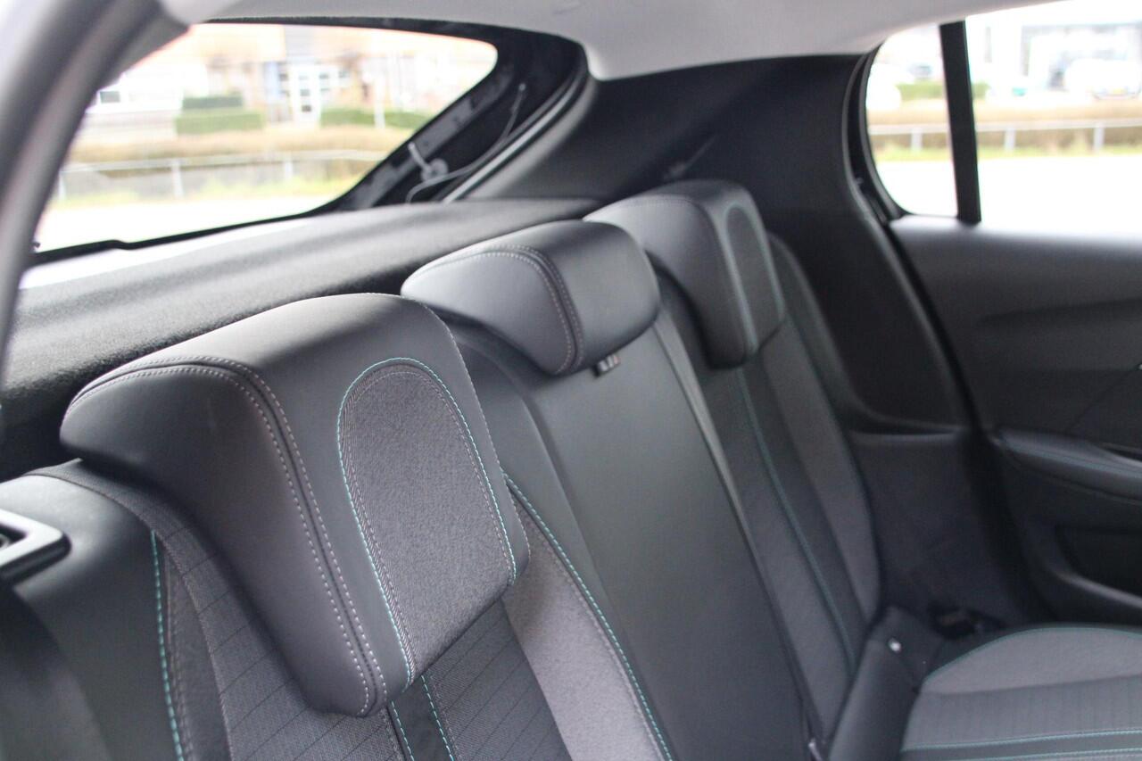 Peugeot 208 1.2 PureTech 100pk Allure Pack Airco Cruise Carplay Camera 1e eigenaar dealer onderhouden