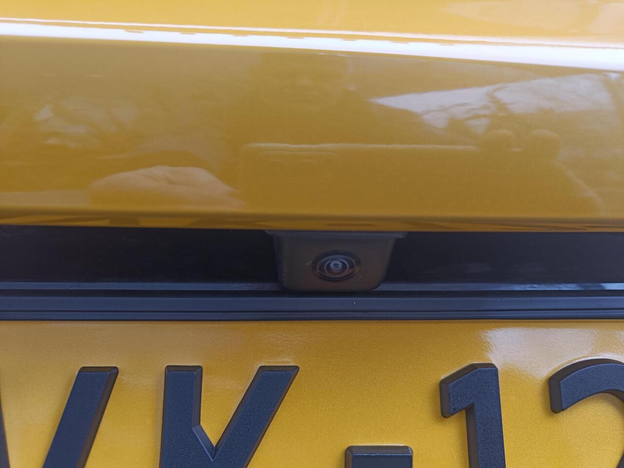 Peugeot 208 1.2 PureTech GT 100PK //Camera