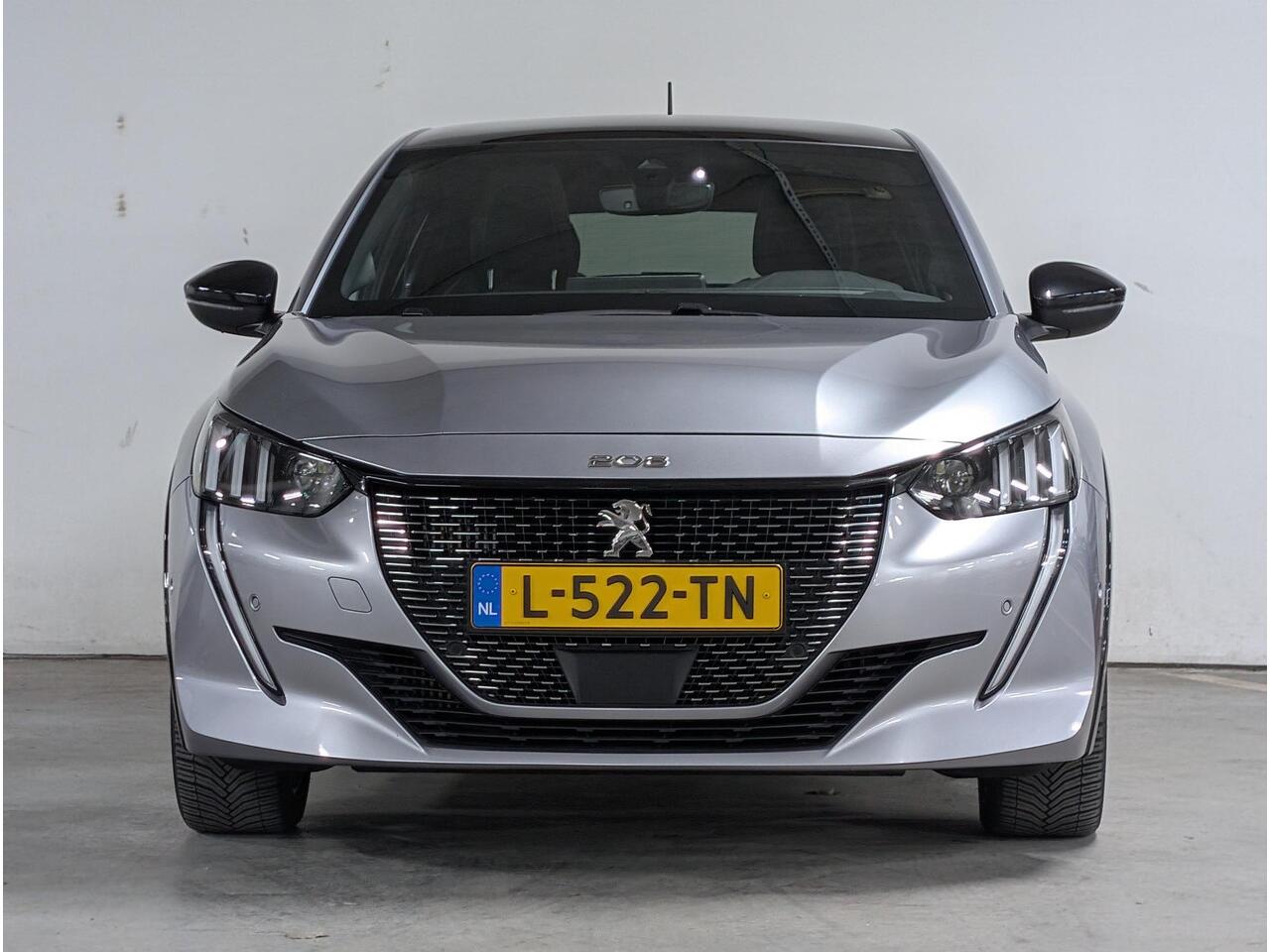 Peugeot 208 GT Pack 1.2 Turbo 100pk EAT8 | ALCANTARA | STOELVERW. | PANODAK | ADAPTIVE CRUISE | 1e EIGENAAR | DEALERONDERHOUDEN