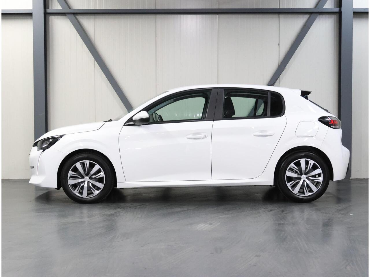 Peugeot 208 1.2 75PK Active | 1ste eigenaar | Parkeersensoren | Navigatie | Airco | AppleCarplay/AndroidAuto | Lederen Stuurwiel | DAB Radio | Cruise Control | Isofix | Bluetooth |