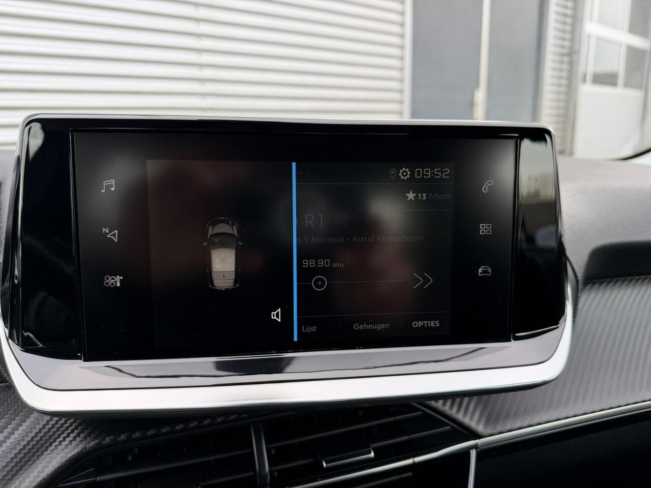 Peugeot 208 1.2 PureTech Active | LED | Carplay | PDC |