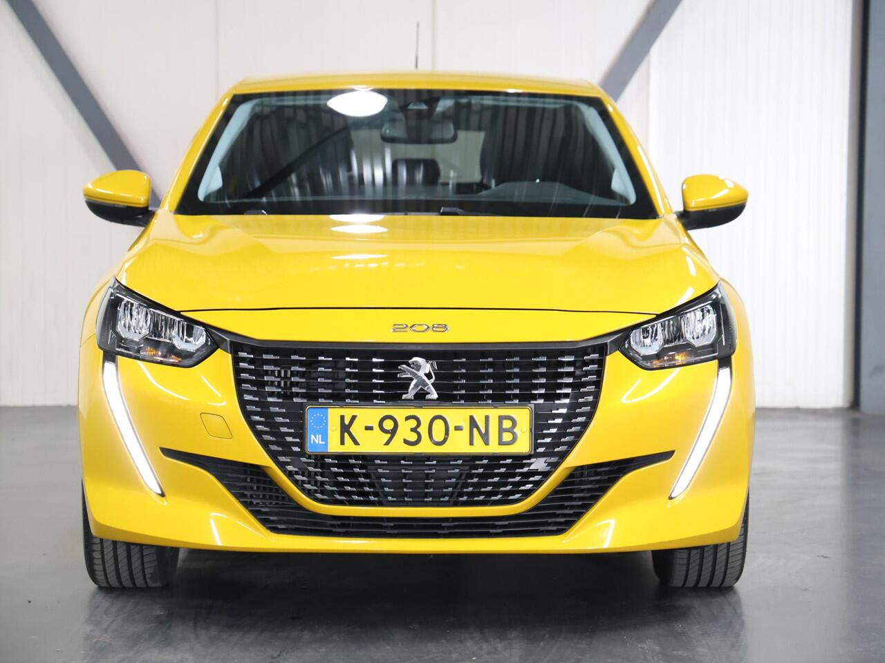 Peugeot 208 1.2 100PK Allure | 1ste eigenaar | AppleCarplay/AndroidAuto | Parkeersensoren | FULL LED | Navigatie | Lederen Stuurwiel | Climate Control | Cruise Control | 16" LMV | Isofix | Privacy Glass |