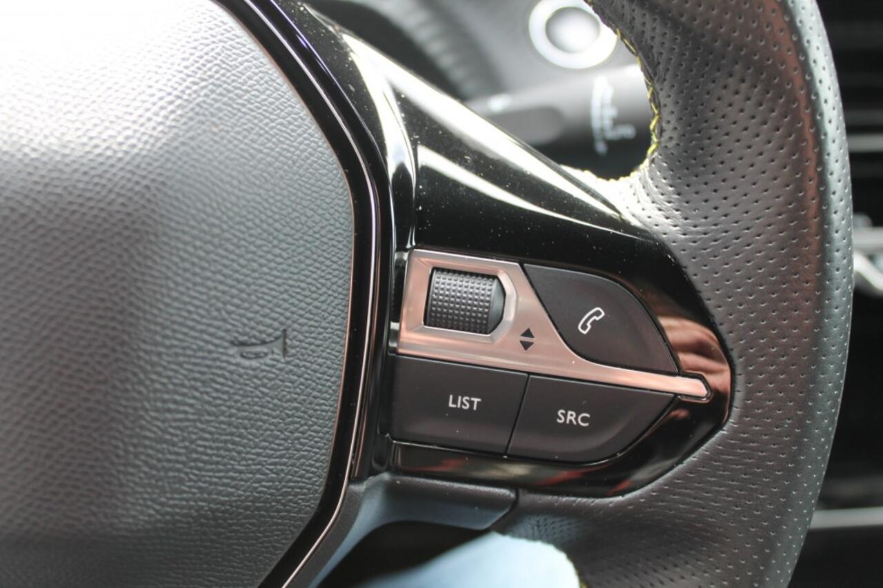 Peugeot 208 EV GT 350 50 KWH