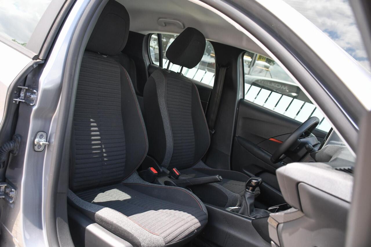 Peugeot 208 1.2 Active APPLE CARPLAY/ CRUISE CONTROL/ DAB