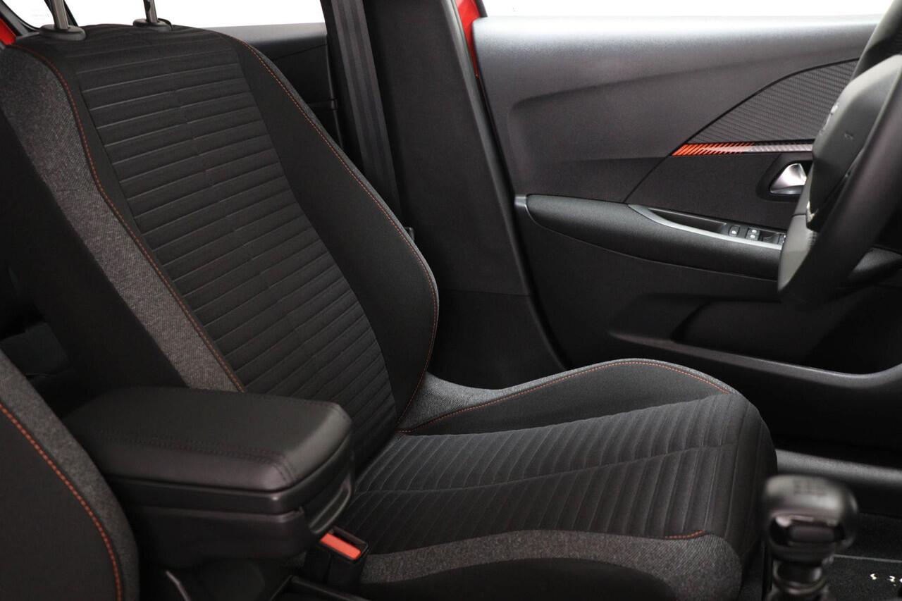 Peugeot 208 1.2 PureTech Blue Lease Active | LED | DAB | APPLE | NAVIGATIE