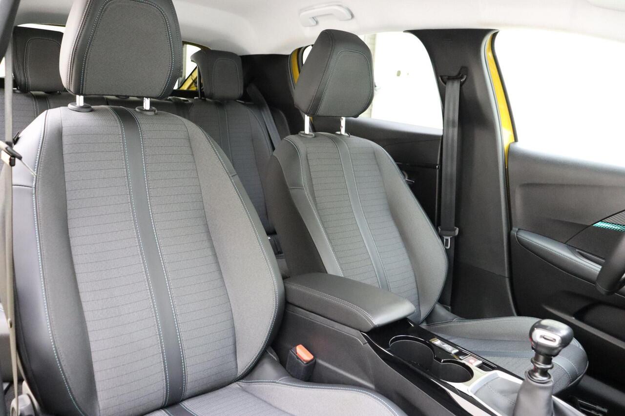 Peugeot 208 1.2 PureTech Allure Pack 100 PK | Handgeschakeld | Camera | Cruise Control | Climate Control | Navigatie | 1e eigenaar | Voorraad