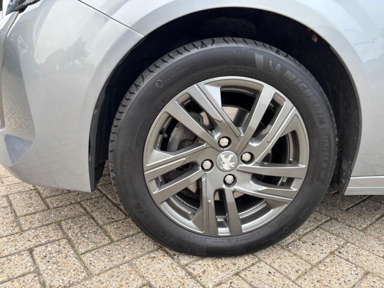 Peugeot 208 1.2 PT 100 PK ACTIVE PACK NAVI AIRCO PDC LMV