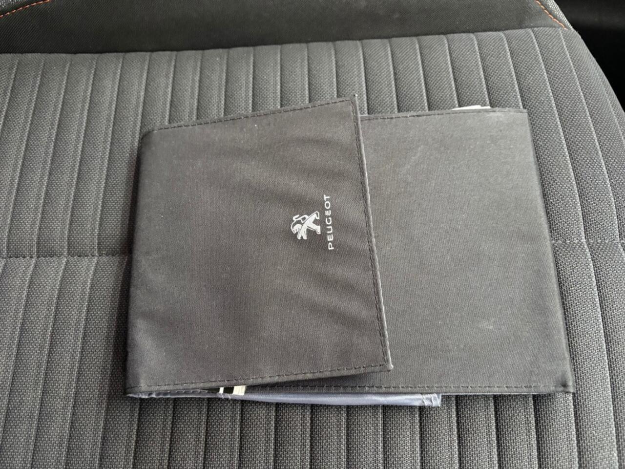 Peugeot 208 1.2 PT 100 PK ACTIVE PACK NAVI AIRCO PDC LMV