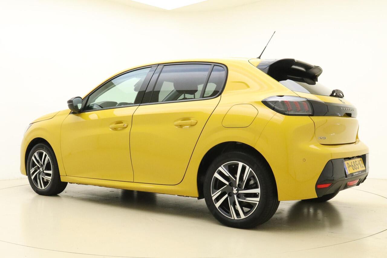 Peugeot 208 1.2 100pk Automaat Allure | Navigatie | Climate Control | Parkeersensoren | Lichtmetalen velgen | Privacy Glass | Achteruitrijcamera