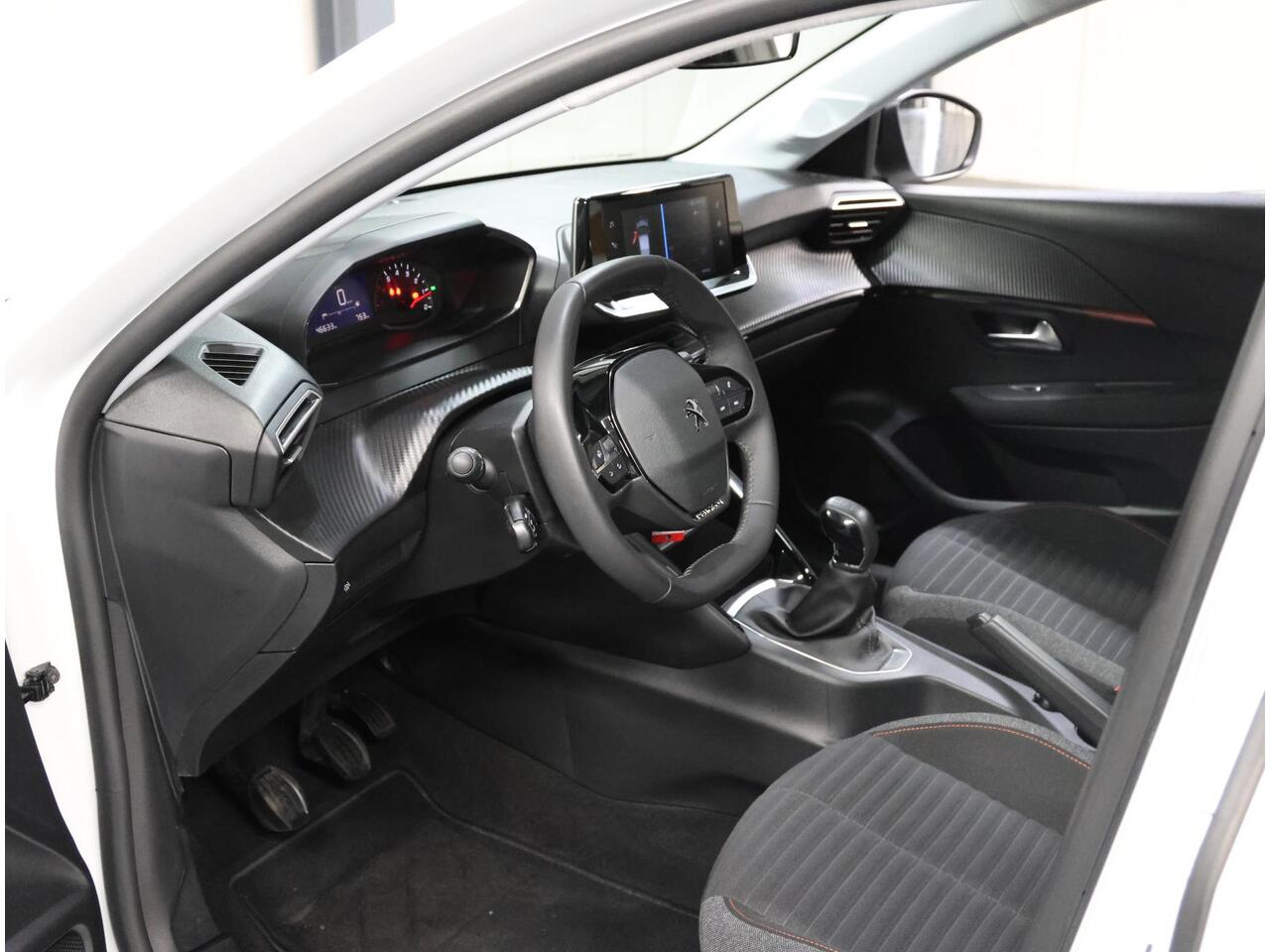 Peugeot 208 1.2 75PK Active | 1ste eigenaar | AppleCarplay/Android Auto | LED | Lederen Stuurwiel | Airco | Cruise Control | Isofix | DAB Radio | NL Auto! |