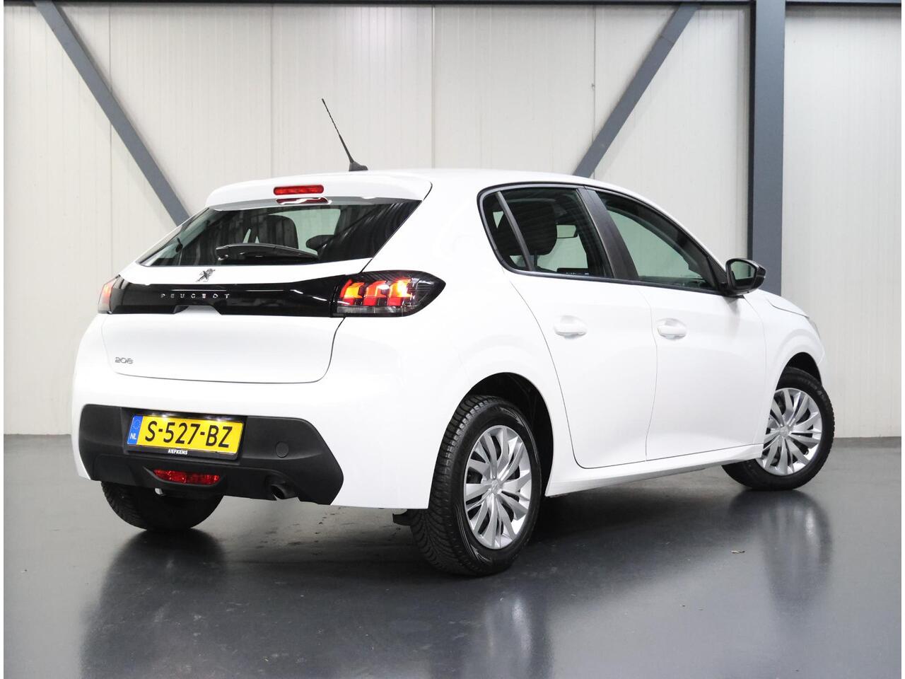 Peugeot 208 1.2 75PK Active | 1ste eigenaar | AppleCarplay/Android Auto | LED | Lederen Stuurwiel | Airco | Cruise Control | Isofix | DAB Radio | NL Auto! |