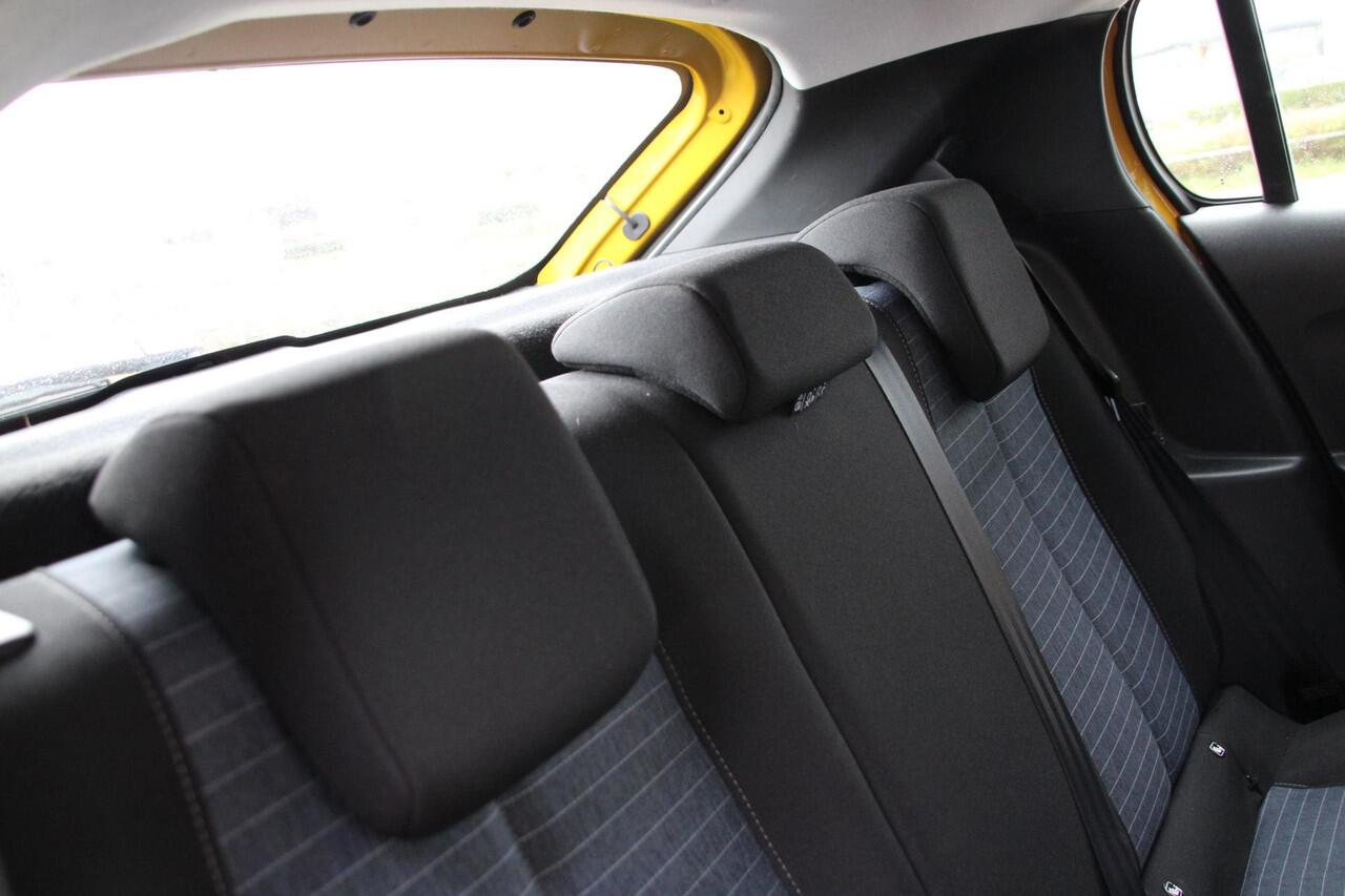 Peugeot 208 1.2 PureTech Like Airco Cruise Zeer mooi