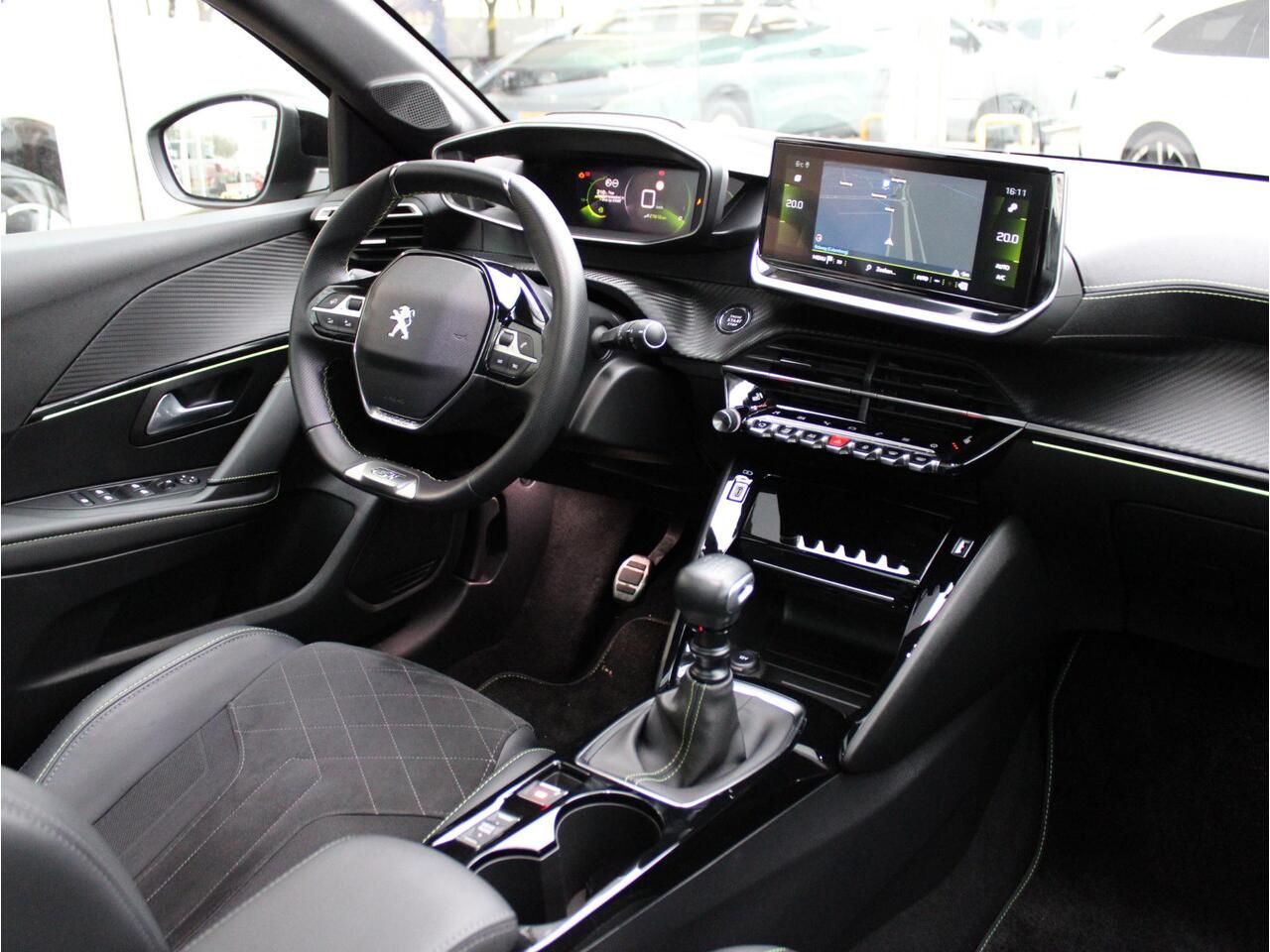 Peugeot 208 1.2 PT GT | Camera / Navi / Stoelverw. / Adapt. Cruise / Pano