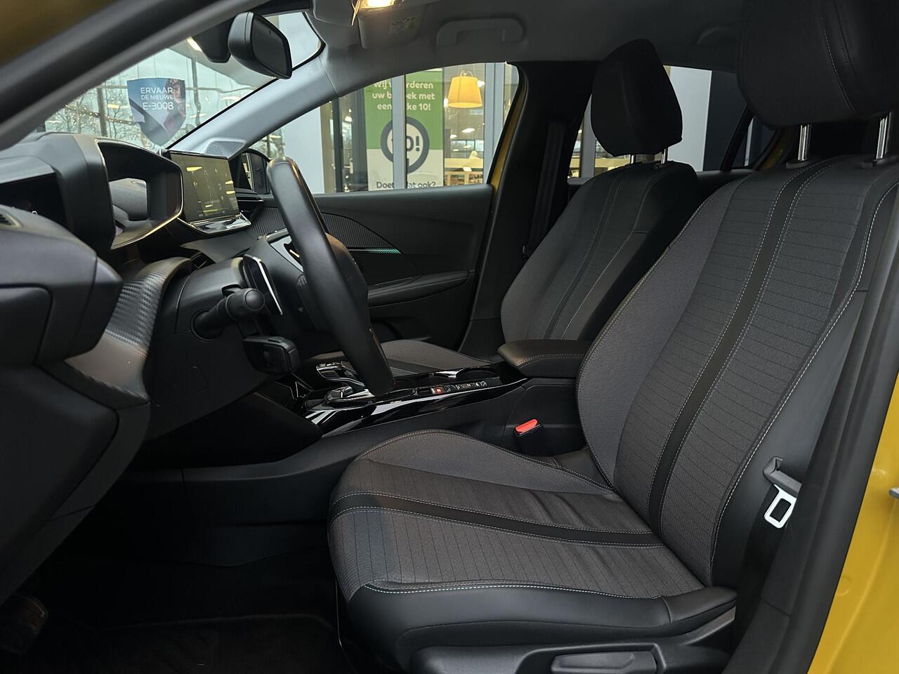 Peugeot 208 1.2 PureTech 130pk Allure Pack | Adaptive Cruise Control | Parkeercamera/-sensoren | Apple Carplay/Android Auto | Keyless Entry/Start | Climate Control | Full LED |