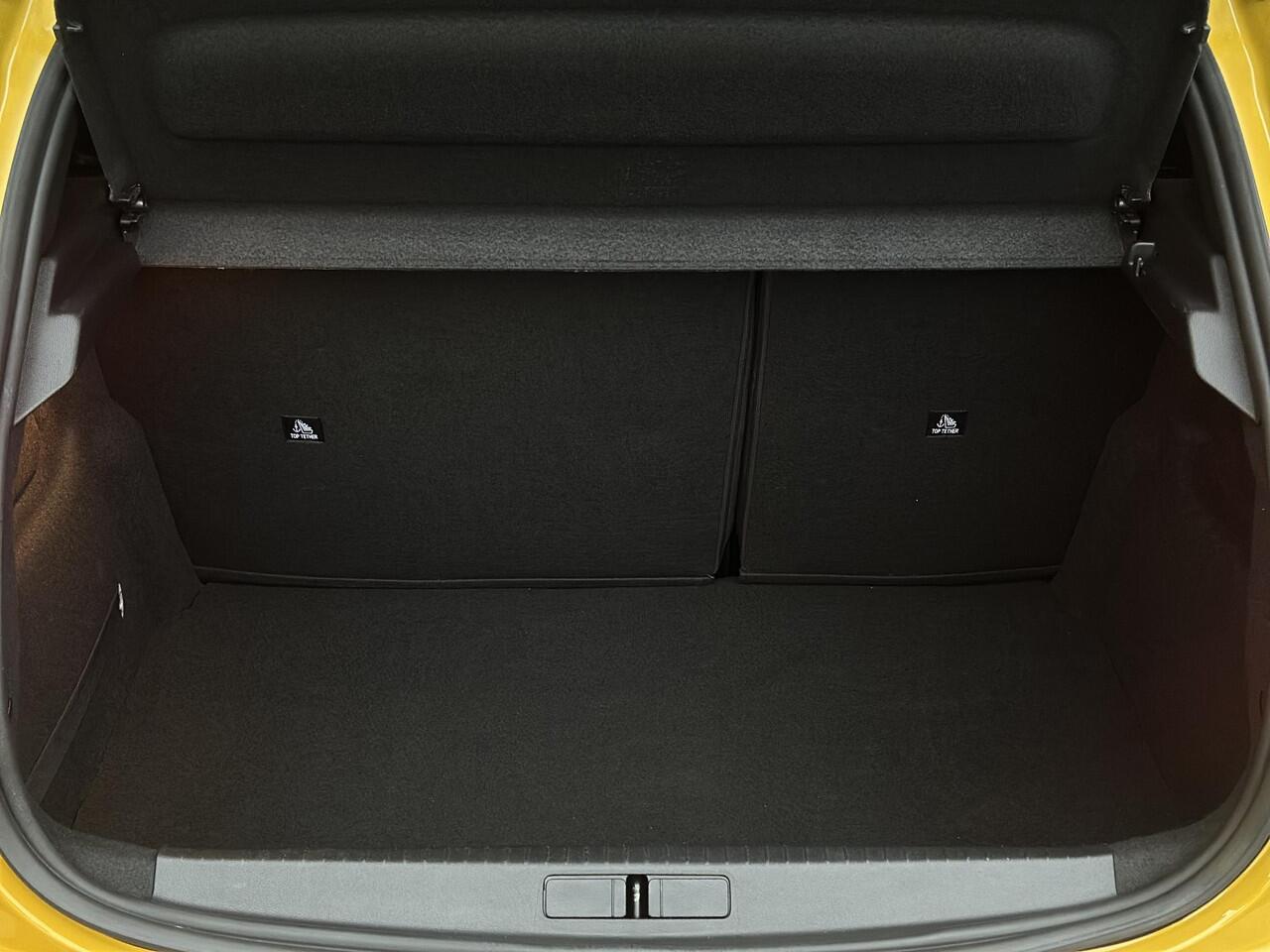 Peugeot 208 1.2 PureTech 130pk Allure Pack | Adaptive Cruise Control | Parkeercamera/-sensoren | Apple Carplay/Android Auto | Keyless Entry/Start | Climate Control | Full LED |