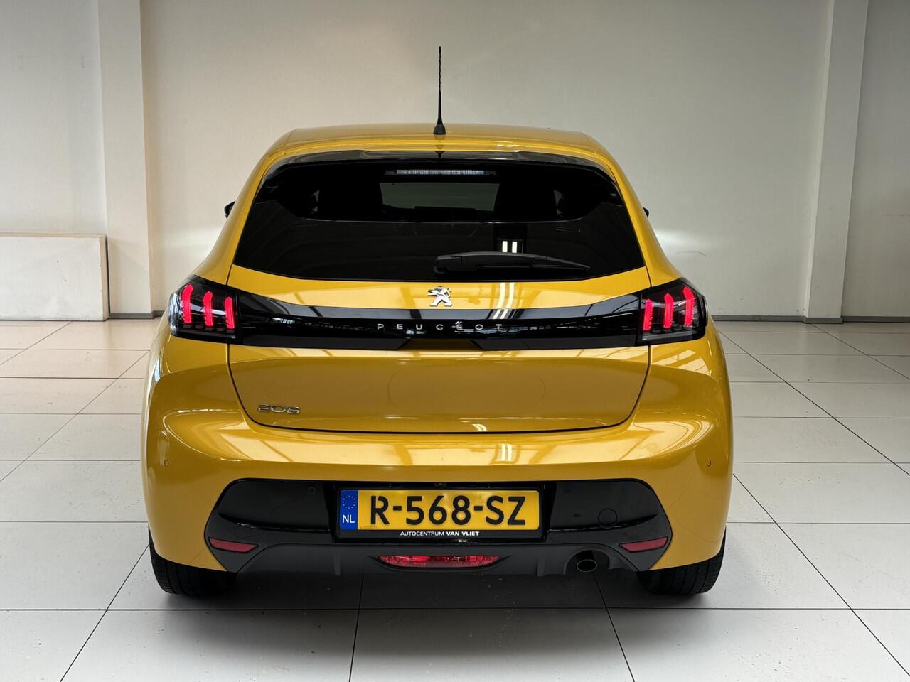 Peugeot 208 1.2 PureTech Allure Pack | Navigatie | Achteruitrijcamera | Cruise Control |