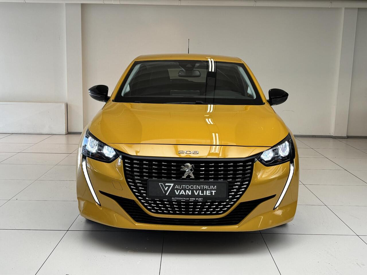 Peugeot 208 1.2 PureTech Allure Pack | Navigatie | Achteruitrijcamera | Cruise Control |