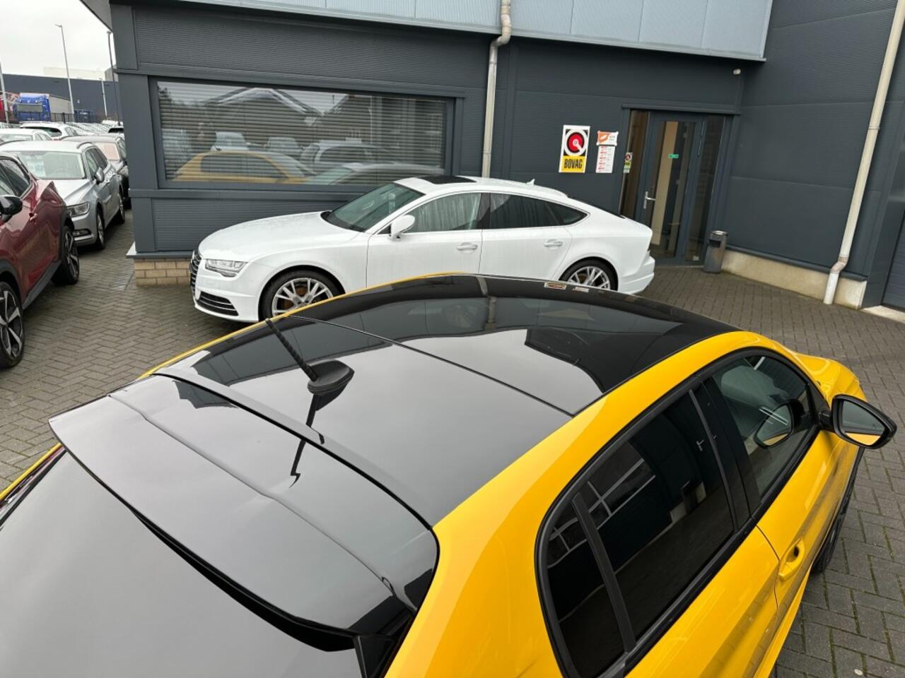 Peugeot 208 1.2 PureTech GT-Pack Navi Camera Panorama