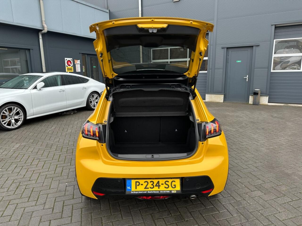 Peugeot 208 1.2 PureTech GT-Pack Navi Camera Panorama