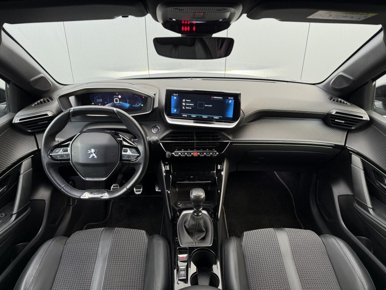 Peugeot 208 1.2 PureTech GT Apple Carplay Camera keyles