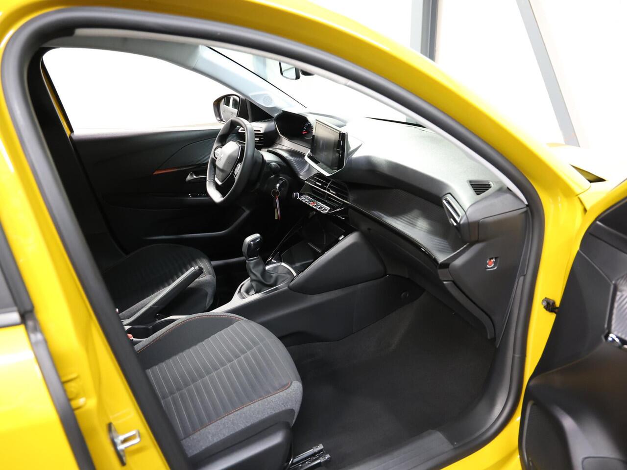 Peugeot 208 1.2 75PK Active | AppleCarplay/AndroidAuto | Airco | Lederen Stuurwiel | DAB Radio | Cruise Control | Isofix | Bluetooth |