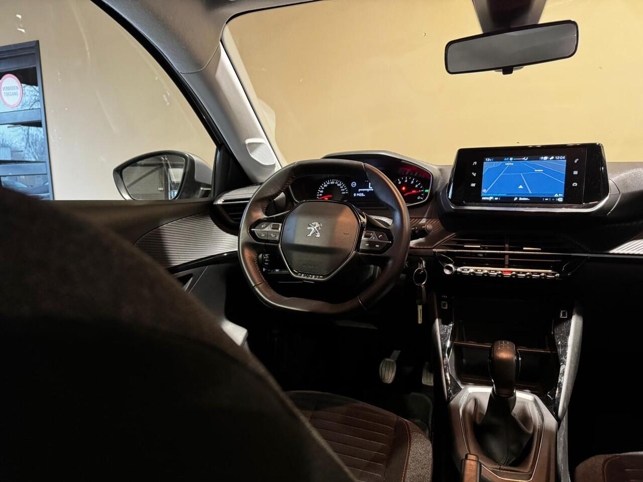 Peugeot 208 1.2 PureTech Active Pack |Cruise control |Navi |LED |LMV