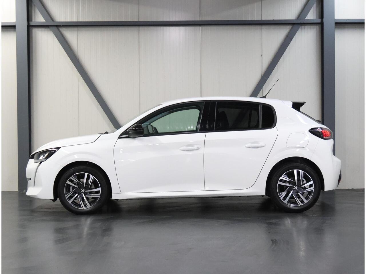 Peugeot 208 100PK Allure | 1ste eigenaar | LEER/Stof | Parkeersensoren | AppleCarPlay/Android | AUTOMAAT | FULL LED | Lederen Stuurwiel | Climate Control | Cruise Control | 16" LMV | Isofix | Privacy Glass |