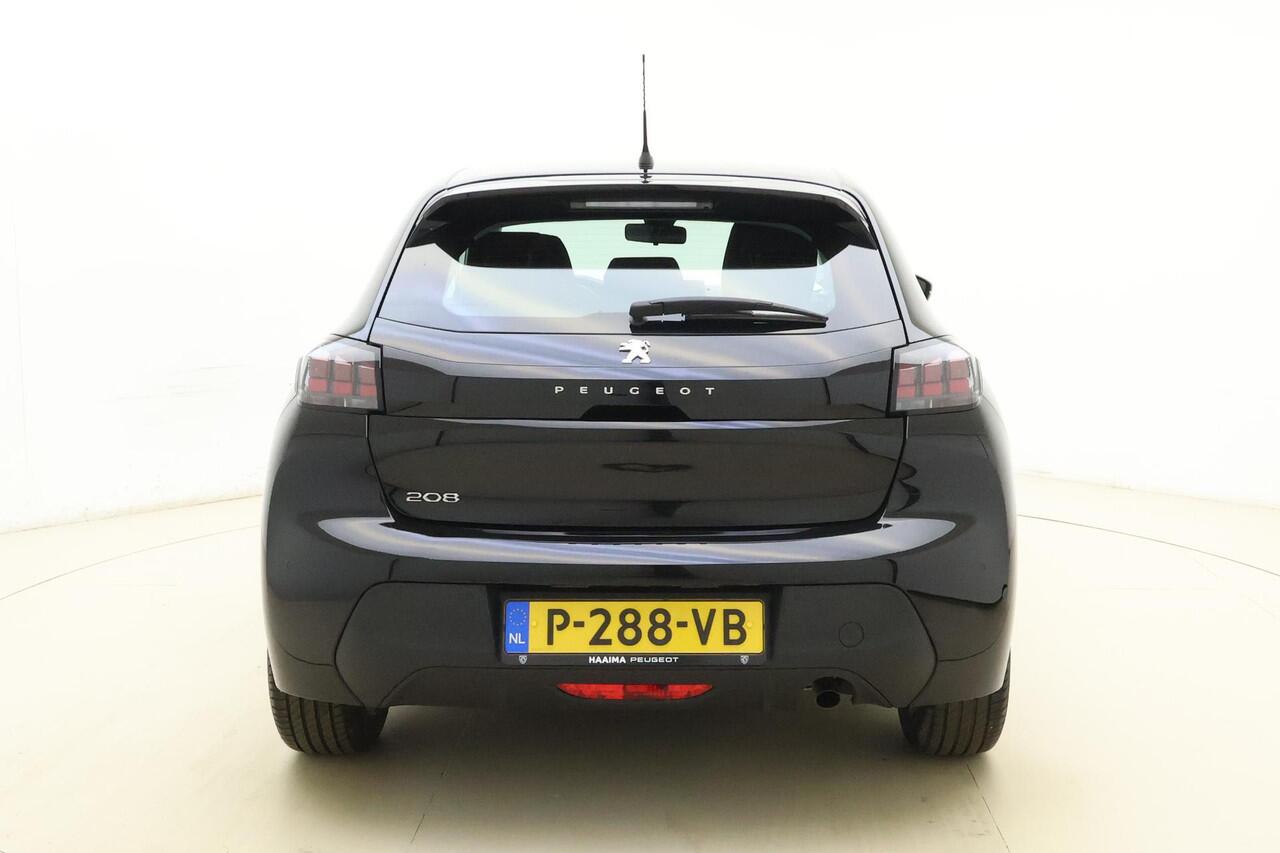 Peugeot 208 1.2 PureTech Active Pack 100 PK | Handgeschakeld | Navigatiesysteem full map | Lichtmetalen velgen 16" | Parkeersensoren achter | Cruise Control | Airco | Dealer onderhouden