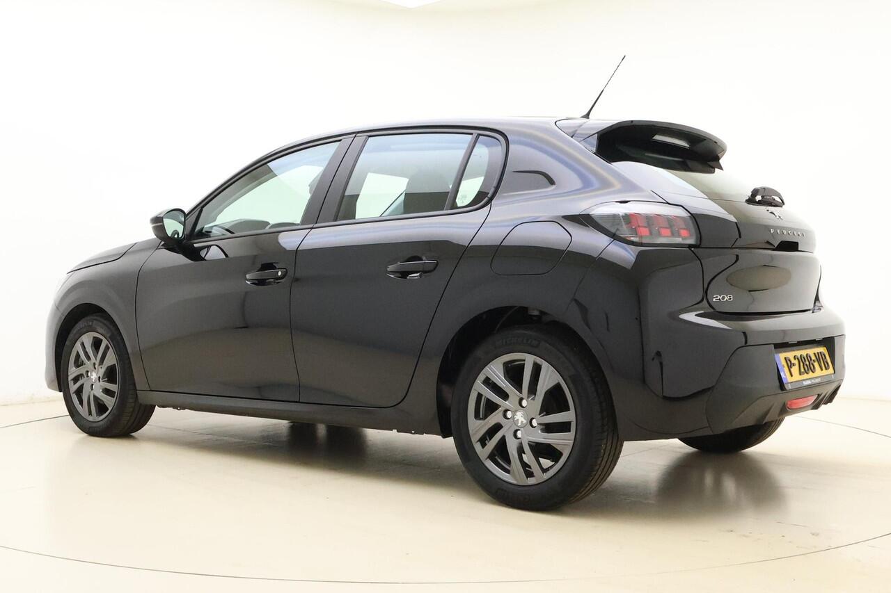 Peugeot 208 1.2 PureTech Active Pack 100 PK | Handgeschakeld | Navigatiesysteem full map | Lichtmetalen velgen 16" | Parkeersensoren achter | Cruise Control | Airco | Dealer onderhouden