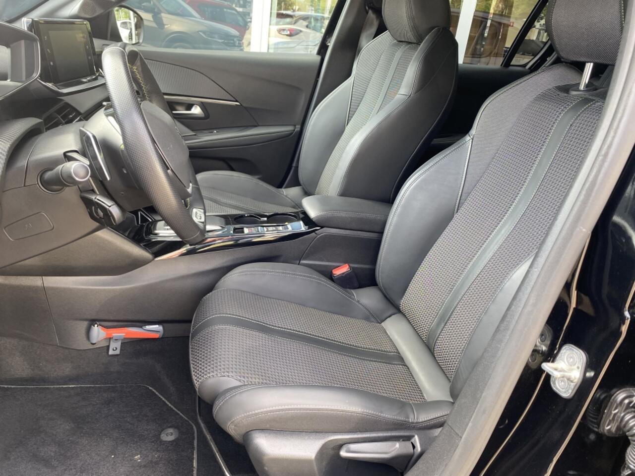 Peugeot 208 1.2 PureTech GT | Automaat | Apple Carpl./Android |