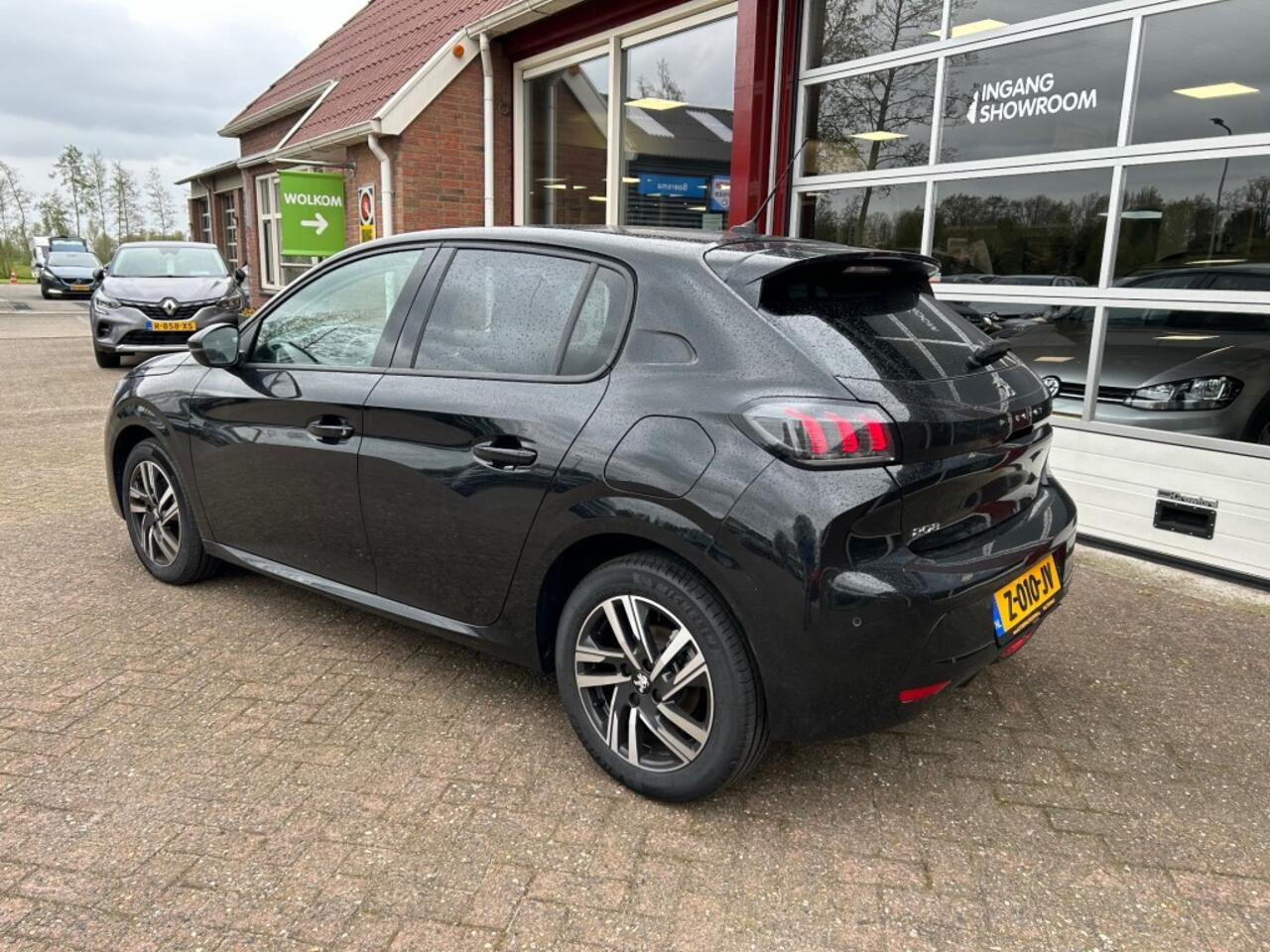 Peugeot 208 1.2 PT 100 PK ALLURE PACK 5-DRS ACC/CAMERA/NAVI