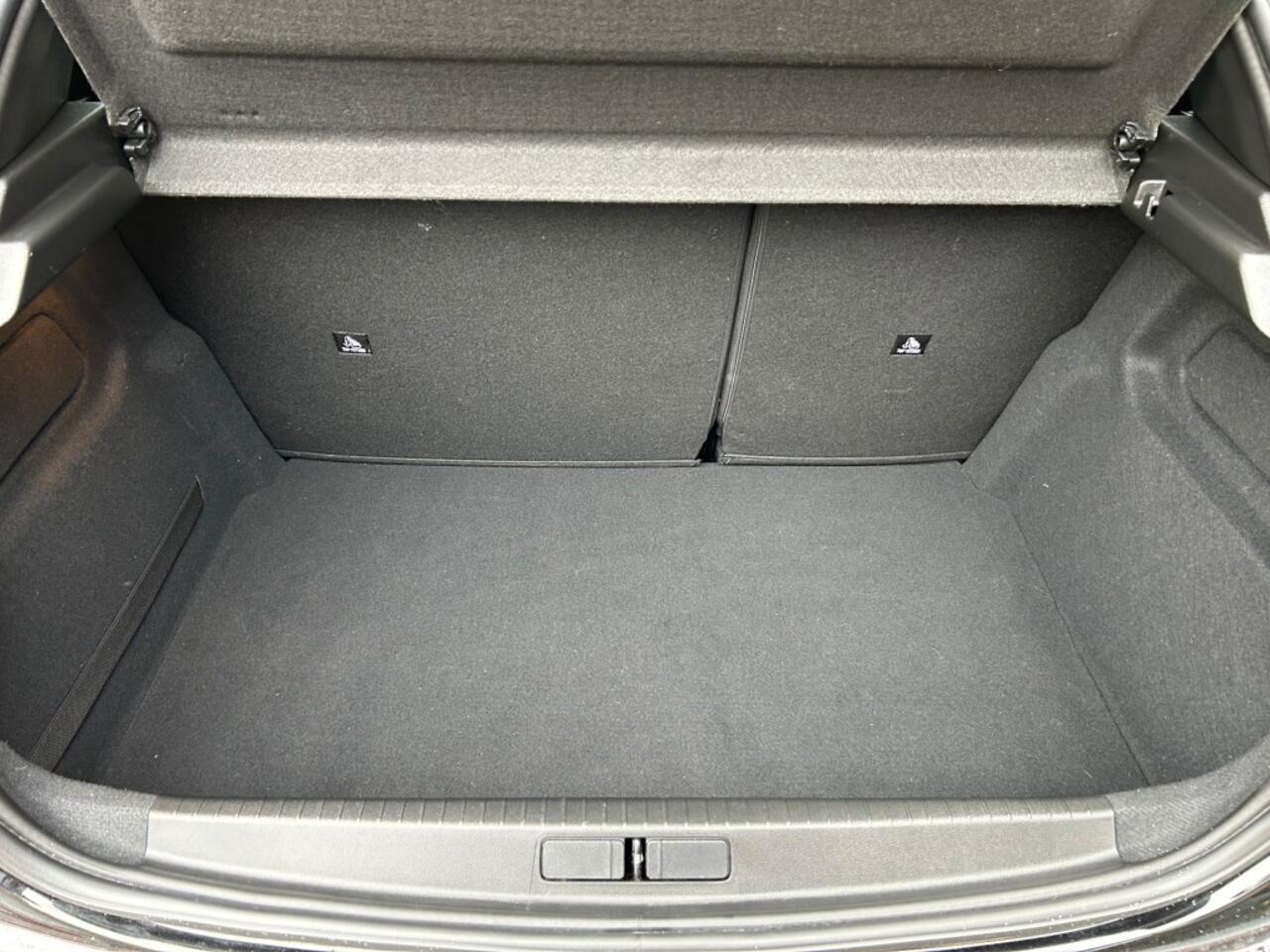 Peugeot 208 1.2 PT 100 PK ALLURE PACK 5-DRS ACC/CAMERA/NAVI