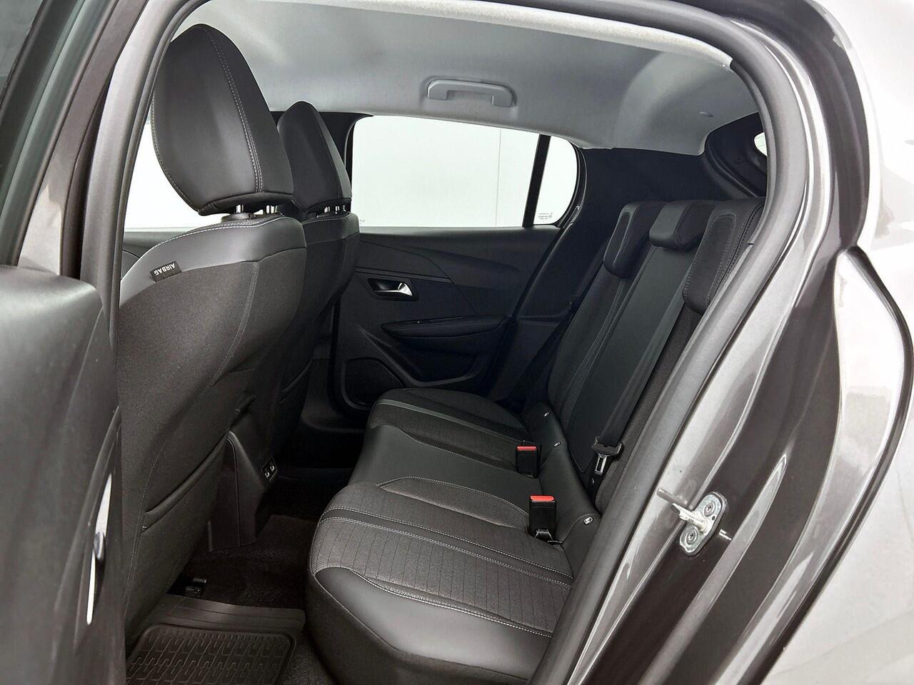 Peugeot 208 1.2 PureTech Allure Pack CAMERA | CARPLAY | VIRTUAL | CRUISE