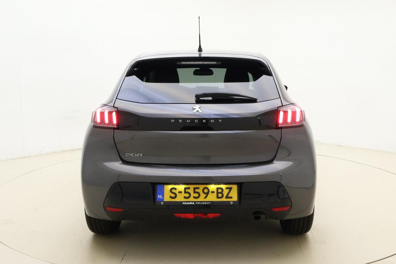 Peugeot 208 1.2 PureTech Allure 100 PK | Handgeschakeld | Parkeersensor | Getinte ramen | Airco | Mirror screen | Apple Carplay | Licht metalen velgen | Cruise Control | 1e eigenaar | Dealer onderhouden