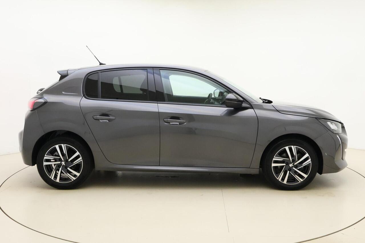 Peugeot 208 1.2 PureTech Allure 100 PK | Handgeschakeld | Parkeersensor | Getinte ramen | Airco | Mirror screen | Apple Carplay | Licht metalen velgen | Cruise Control | 1e eigenaar | Dealer onderhouden