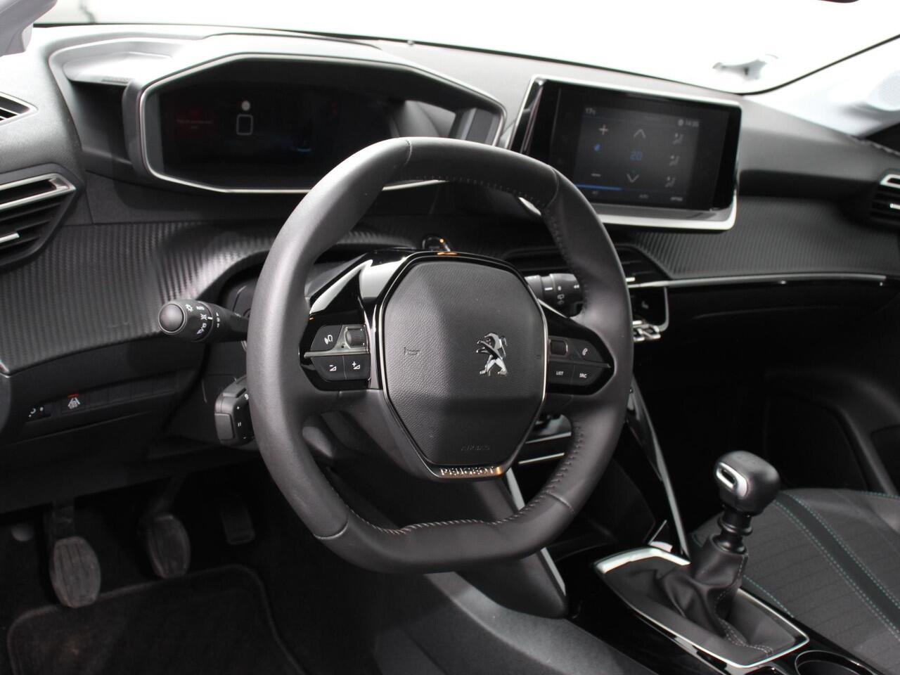 Peugeot 208 1.2 PureTech Allure Pack Apple Carplay / Android Auto | Camera | Keyless | Adeptive Cruise Control | Stoelverwarming | Getinte Ramen |